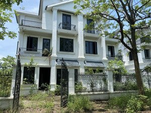 bán biệt thự khu nhật nam xuân khánh villa sơn tây giá cắt lỗ: 