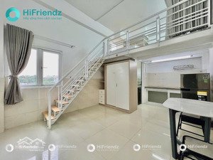 trống lại phòng duplex 2 không gian ngủ, ở được 4 người, 4 xe; 1 trệt 1 gác, rỗng rãi, mới sửa