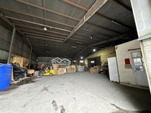 cho thuê kho xưởng tại p bồ đề- long biên- hà nội. diện tích 500m2