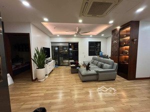 bán căn hộ 2pn, 1vs tại vinaconex2 kim văn kim lũ, giá siêu hời 3,9 tỷ, 54,4m2