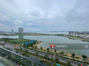 do chuyển định cư không sử dụng nên cần bán căn hộ 2pn 68m2 view biển trung tâm bãi cháy, hạ long.