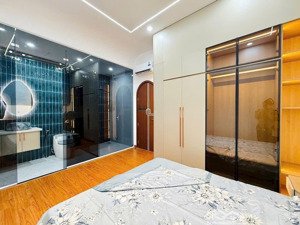 bán nhà riêng tại hoàng hoa thám, 3.1tỷ, 50m2, 4pn, 3wc đẹp, nhiều tiện ích