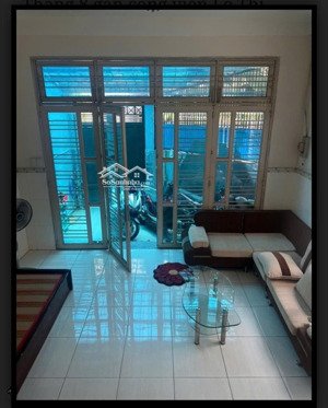 chủ thiện chí bán nhà sư vạn hanh q10 (3,5x10) khu an ninh ,hẻm thông giá 9ty, ban công view mát