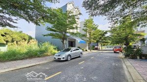 đất mt đường phạm văn động, trung tâm phú mỹ, cạnh coop mart