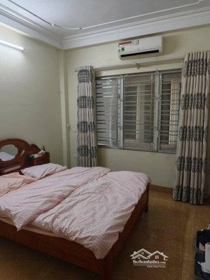 bán nhà trần quốc hoàn dt 36m2 5t mt3.6m giá nhỉnh 15 tỷ ngõ to ôtô thông kinh doanh gần phố