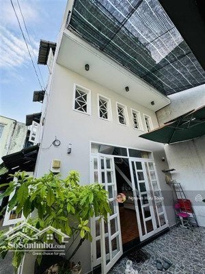 nhà 3 tầng 5,5x25m 2 mặt hẻm không lộ giới hẻm xe hơi lê quang định, phường 1 quận gò vấp