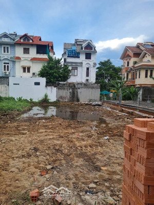hiếm có. bán 200m2 đất biệt thự kdc khang điền. plb. q9. ngang 9m. nhỉnh 18 tỷ
