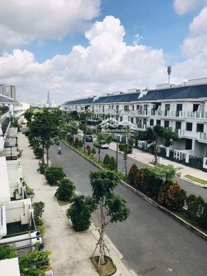 bán căn biệt thự đơn lập, căn góc siêu vip dt đất 333m2 lớn nhất khu lakeview city gía 55 tỷ