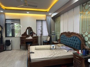 bán nhanh nhà phố lakeview city 20 tỷ thương lượng, nội thất đẹp, liên hệ 