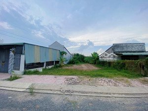 cặp 320m2, kdc liền kề trường cấp 3, khu dân trí cao, thông 2 chiều, 2 sổ hồng riêng