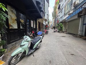 hoa bằng - cầu giấy - khu phân lô - ô tô đỗ cửa. 52m - 4 tầng - mặt tiền 4,3m - giá 9 tỷ tiểu học