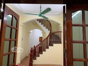 bán gấp nhà hồ tùng mậu vài bước ra ôtô 40m x 4t giá tốt 6.85 tỷ