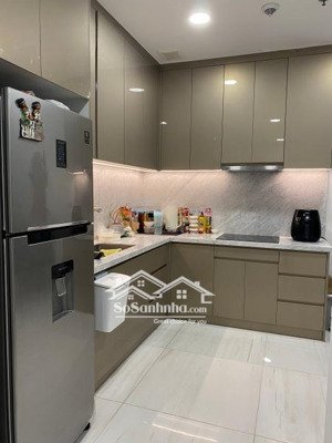 bán chung cư đầy đủ nội thất và tiện ích xung quanh