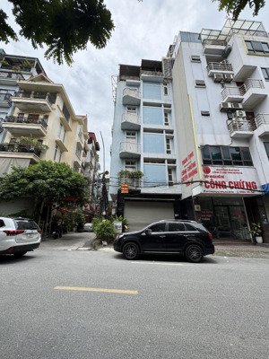 mặt phố đội cấn 70m2 5 tầng nhà mới, căn góc, 30tr/th lh o974671202