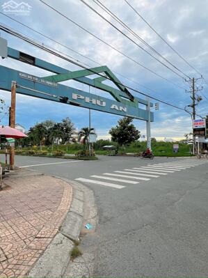 Nền đẹp đường C6 Khu Dân Cư Phú An gần bệnh viện Hoàn Mỹ