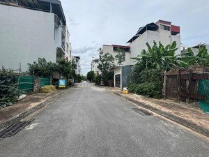 tái định cư giang biên - đất vuông vắn - vỉa hè - ô tô tránh - kinh doanh 35m2 7.x tỷ ctl