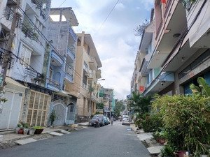 nhà bán bà hom, ngay vòng xoay phú lâm quận 6 , 4.5x13m, 4 tầng chỉ nhỉnh 7 tỷ