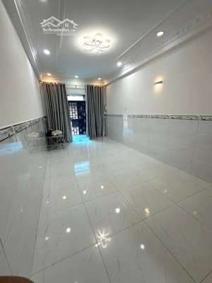 nhà mới trệt lầu 3x15m có 2pn 2wc phạm văn chiêu p16 gv giá 10 triệu