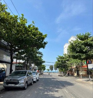 lô đất sát biển đường giáp văn cương tặng nhà c4- hòa minh- liên chiểu- đà nẵng. lh 