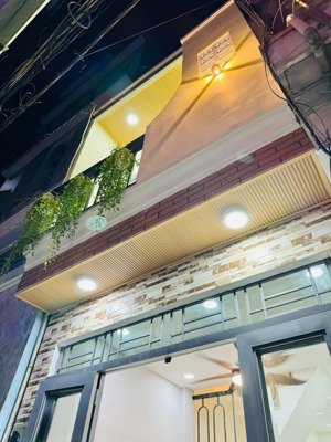cần bán nhà 2 tầng siêu xinh gần hẻm xe tải chu văn an, bình thạnh 2pn, full nội thất 3.05 tỷ
