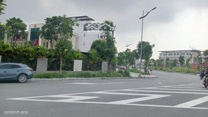 bán gấp lô biệt thự ngọc thụy - giá quá rẻ - 200m², mặt tiền gần 13m, giá chỉ 25 tỷ!