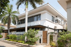 biệt thự siêu đẹp nguyễn văn thủ, q.1, 16x15m, trệt + 2 lầu - thiết kế hiện đại hồ bơi, giá 48 tỷ
