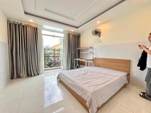 cho thuê căn hộ full nội thất - tách bếp - bancol thoáng - máy giặt riêng - gần chợ bà chiểu