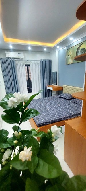 bán nhà đường 19/5 văn quán 40 5 tầng góc 9.3 tỷ