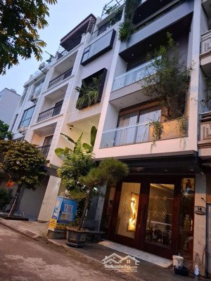 siêu phẩm nhà 72m2/ 6 tầng,gara thang máy- view đẹp, tiện ích đỉnh cao tại giang biên,hà nội!