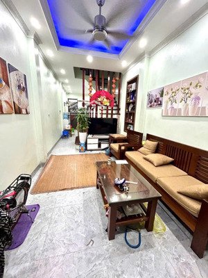 chính chủ cho thuê nhà 4 tầng,full đồ mới đẹp,tại: nghĩa đô,cầu giấy