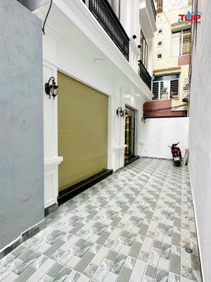 bán 2 căn nhà xây mới 4 tầng phố thiên lôi_vĩnh niệm, có sân trước sân sau cực rộng ngay sát aeon