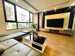 phú thượng, tây hồ 6 tầng thang máy hàng hiếm khu vực. ô tô vào nhà ngõ thông qua ciputra