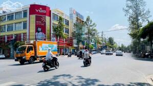 Giá 26 tỷ. Bán toà nhà góc 2 mặt tiền đẹp D2D Võ Thị Sáu. 8x20m dtsd 1000m2.