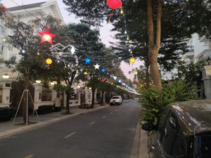 bán căn biệt thự góc khu cityland garden emart, dt: 6 x 21m