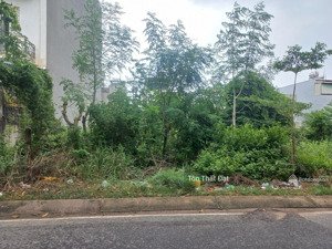 bán lô đất diện tích 176,5m2 - chỉ 8,9 tỷ - mặt tiền đường võ văn hát - long trường - quận 9