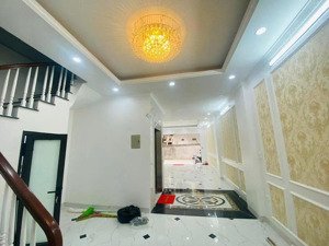 bán nhà phân lô kim đồng ô tô tránh, gara, thang máy dt: 65m, 5 tầng mt: 5m chào giá : 21,5tỷ