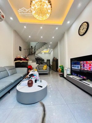 lạc long quân - oto - nhà xây chắc - 58m - 15.5 tỷ (1cg1520149) vào