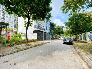 phân lô, vỉa hè, ô tô tránh, k. doanh, phố giang biên, long biên dt 80 m, mt 5.5 m, giá 12 tỷ 8