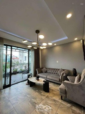 giảng võ nhà đẹp 8 tầng thang máy gara 3 ô tô vị trí vàng lõi đống đa 68m2 29 tỷ (tl)