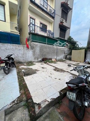 bán nhanh lô đất ngọc thụy,lb. trc đất 3m,100m ra đường hông tiến.chỉ hơn 3 tỷ