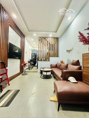 bán nhà giáp bát - hơn 5 tỷ - 38,6m2 - ngõ thông kinh doanh