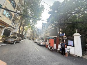 bán nhà riêng phố hồng mai, bạch mai, hai bà trưng, 13,6 tỷ, 45 m2 x 4 tầng. ô tô đỗ, nhà mới đẹp