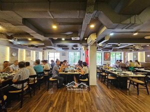 siêu phẩm cho thuê mặt bằng kinh doanh phố trần huy liệu lô góc 3 mặt tiền 30m, dt: 350m2x2 tầng