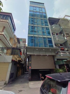 cho thuê nhà đường trần vỹ, mai dịch, cầu giấy. dt 70m, 7 tầng 1 hầm, có thang máy. giá 63tr/th