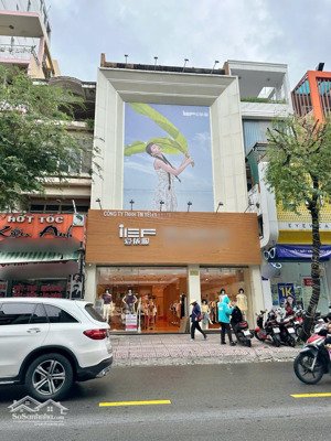 mt nguyễn trãi - bến thành - quận 1. dt 6x20m, 1 trệt 3 lầu. sàn rộng. giá tốt