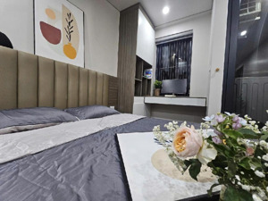 bán nhà thái hà dt 86m2, 4 tầng, mặt tiền 7m, giá 20 tỷ.