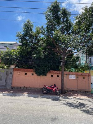 bán biệt thự tại số 1 lưu hữu phước, 28 tỷ, 406.3m2. vip nhất khu kim đồng - phường rạch dừa, tpvt