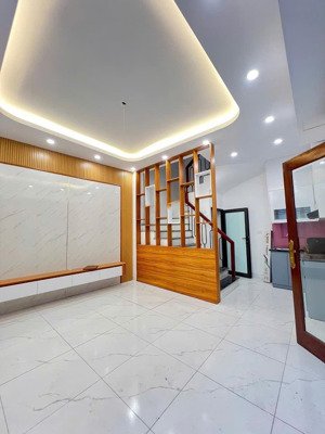 bán nhà xuân la, bắc từ liêm, d/t: 35m2, 5 tầng, ở an nhiên, k/d, ngõ rộng gần phố. lotte tây hồ