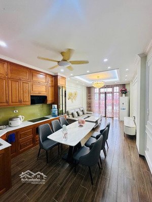 hàng xóm resco - bán nhà cổ nhuế - ô tô - ngõ thông - tiện ích ngập tràn - 50m2 - 5 ngủ - 9 tỷ nhô