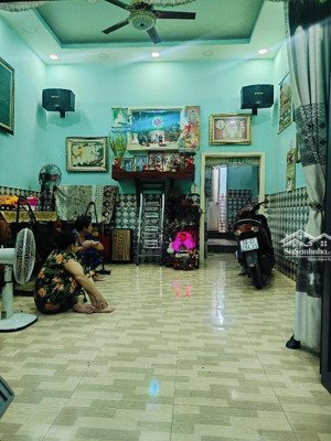 bán nhà linh xuân 3,3tỷ 63m2(4,5x14m) - sổ hồng riêng. đường số 17 - gần chợ hầm chui